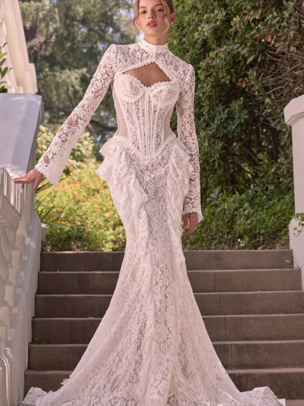 NEW OFF WHITE Evening Gown Floor Length Formal Elegant Stunning WL074